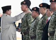 Presiden Prabowo Anugerahkan Bintang Yudha Dharma dan Samkarya Nugraha untuk TNI