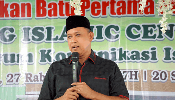 Wali Kota Bekasi Letakkan Batu Pertama Islamic Center Forkis, Serukan Spirit Keagamaan dan Kepedulian Sosial