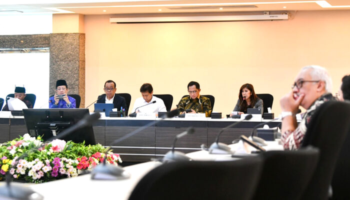 Rakor Menteri, Menkomdigi Tegaskan Akses Anak ke Media Sosial Berisiko Tinggi