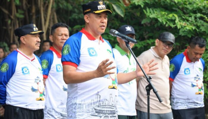 Peringati HPSN 2026, Tri Adhianto Pimpin Grebek K3 di Hutan Kota Patriot