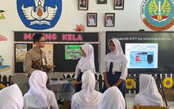 Dukcapil Provinsi DKI Jakarta memastikan data kependudukan di wilayah pulau terluar Jakarta tetap akurat. Upaya itu dilakukan melalui kegiatan monitoring dan sosialisasi administrasi kependudukan di Pulau Sabira, Kepulauan Seribu, Jumat (8/5/2026). Foto: ist.