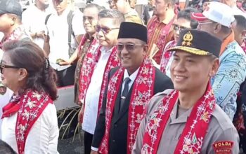 Pemkot Ambon Hadir dalam Prosesi Adat Pelantikan Raja Siri Sori Islam