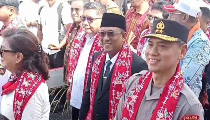 Pemkot Ambon Hadir dalam Prosesi Adat Pelantikan Raja Siri Sori Islam