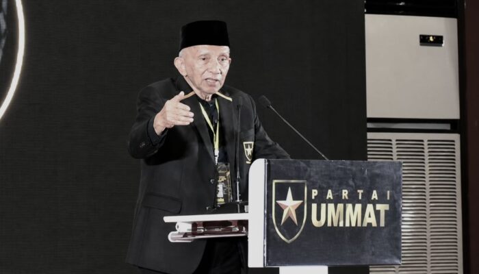 Amin Rais: Komdigi Tidak Berhak Memproses Hukum, Melainkan Seskab Teddy