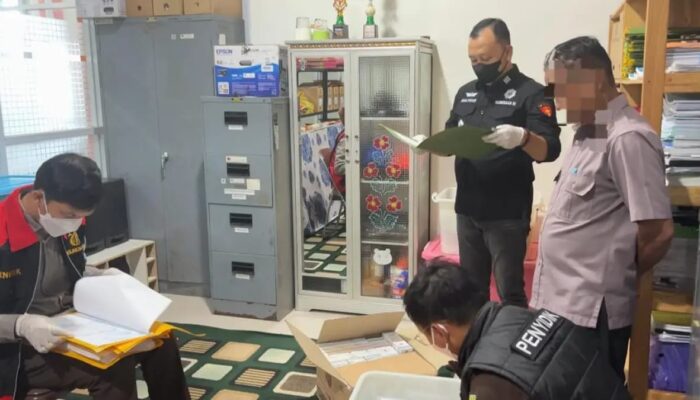 Kejari HSU Geledah 5 Lokasi Terkait Dugaan Korupsi Pengadaan Masker Covid-19