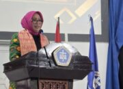 Ely Toisutta Dorong Lulusan Rehoboth Terus Melangkah Raih Cita-cita